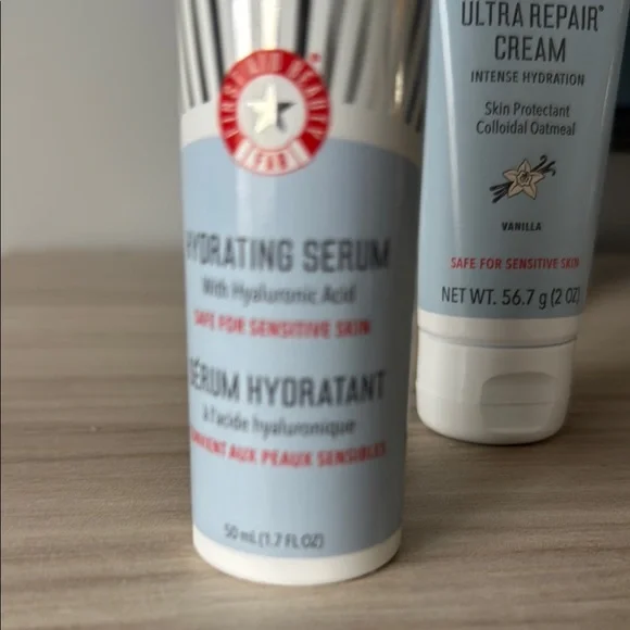 First Aid Beauty serum and crème - Picture 3 of 6